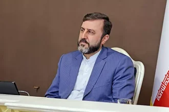 مسؤول إيراني يؤكد: الولايات المتحدة عاجزة عن الهروب من تبعات جرائمها وانتهاكات حقوق الإنسان