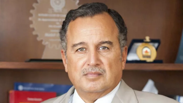 نبيل فهمي يؤكد: مستقبل المنطقة يتطلب عالماً عربياً قوياً يقود التغيير ويصنع الفرص - شاهد الفيديو