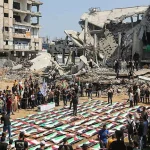 غارة إسرائيلية جديدة تستهدف غزة تسفر عن استشهاد شهيدين و13 إصابة، بينها حالات حرجة وأطفال